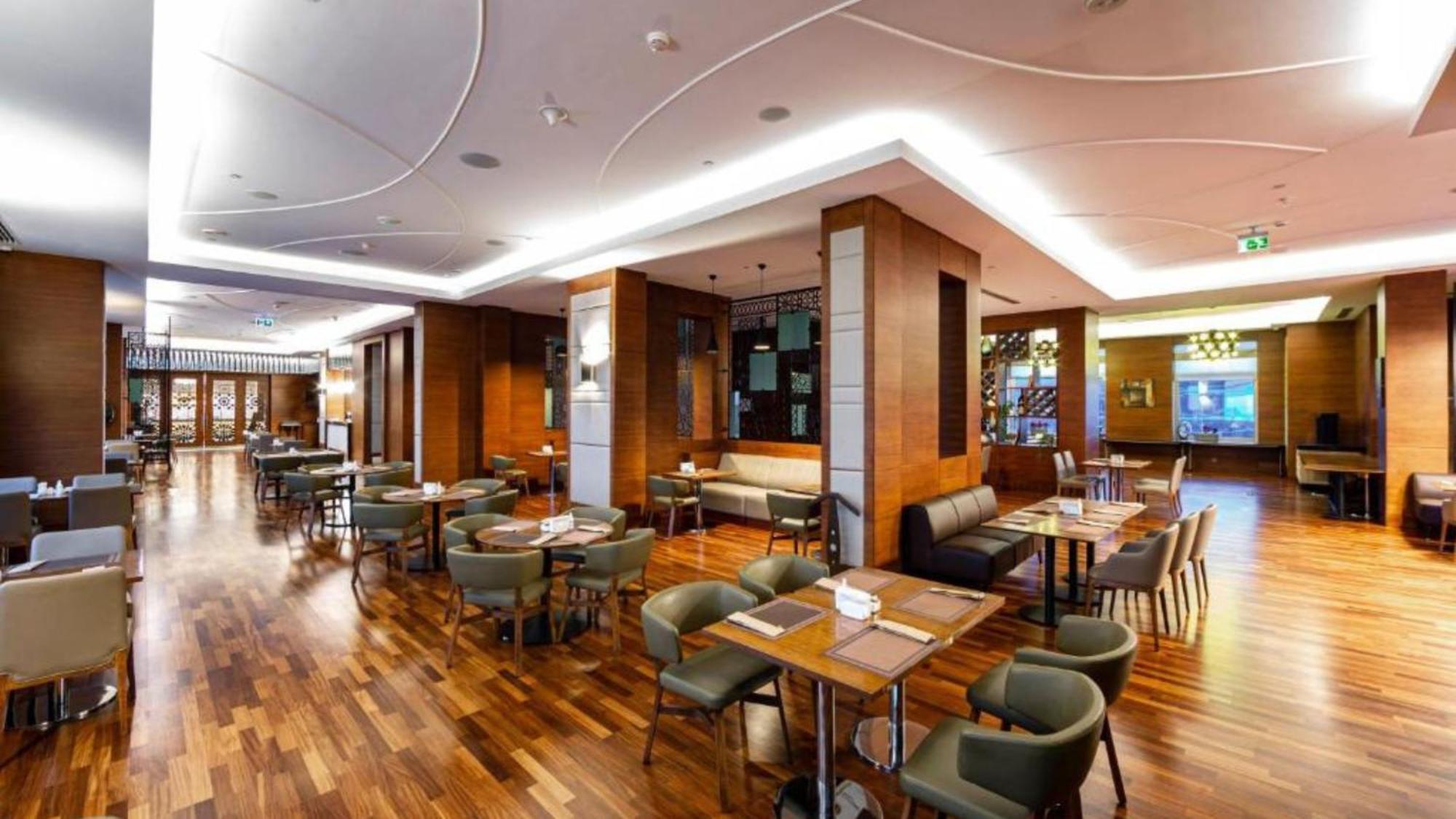 By Ihg Hotel 4*