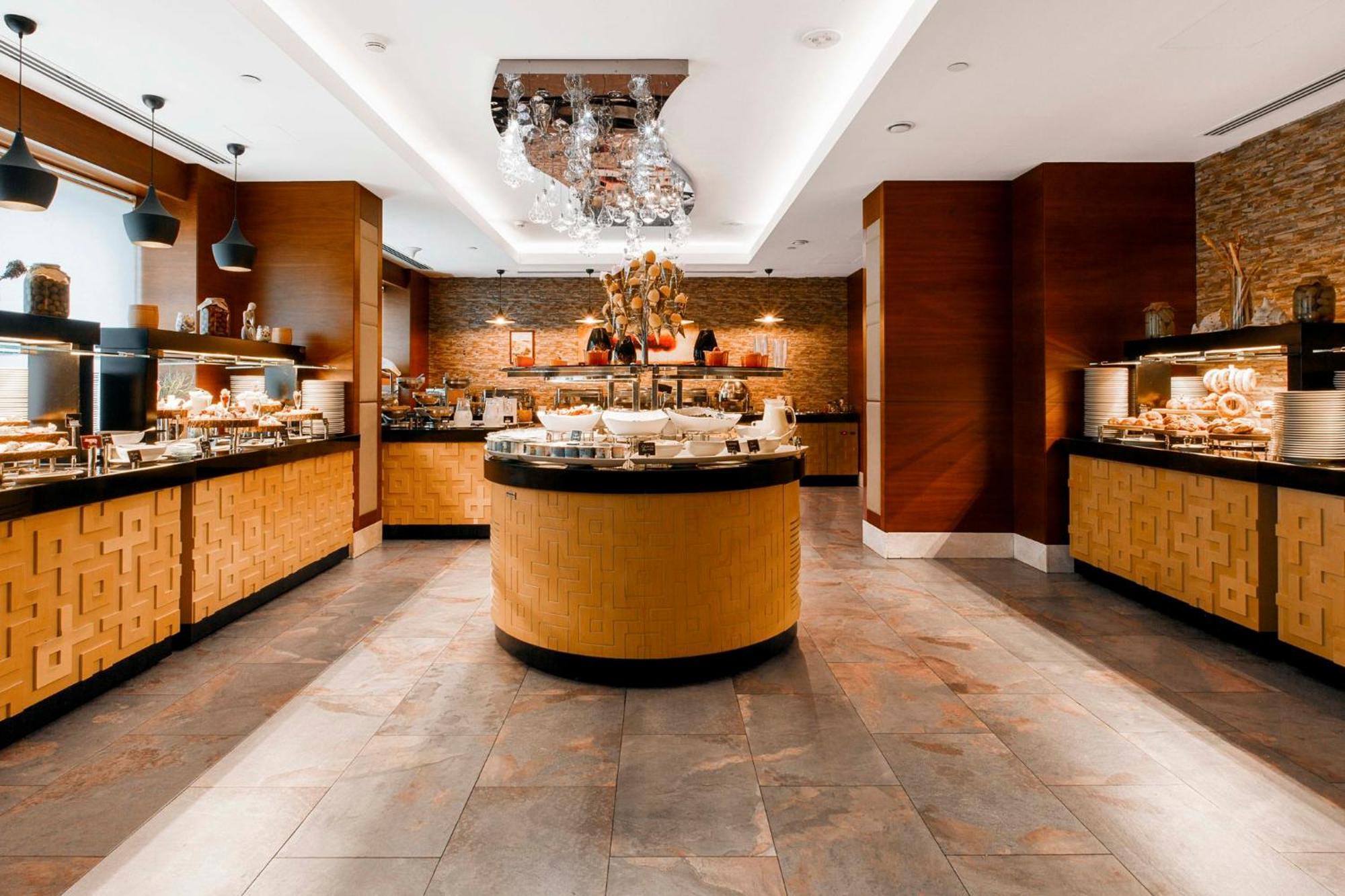 By Ihg Baku