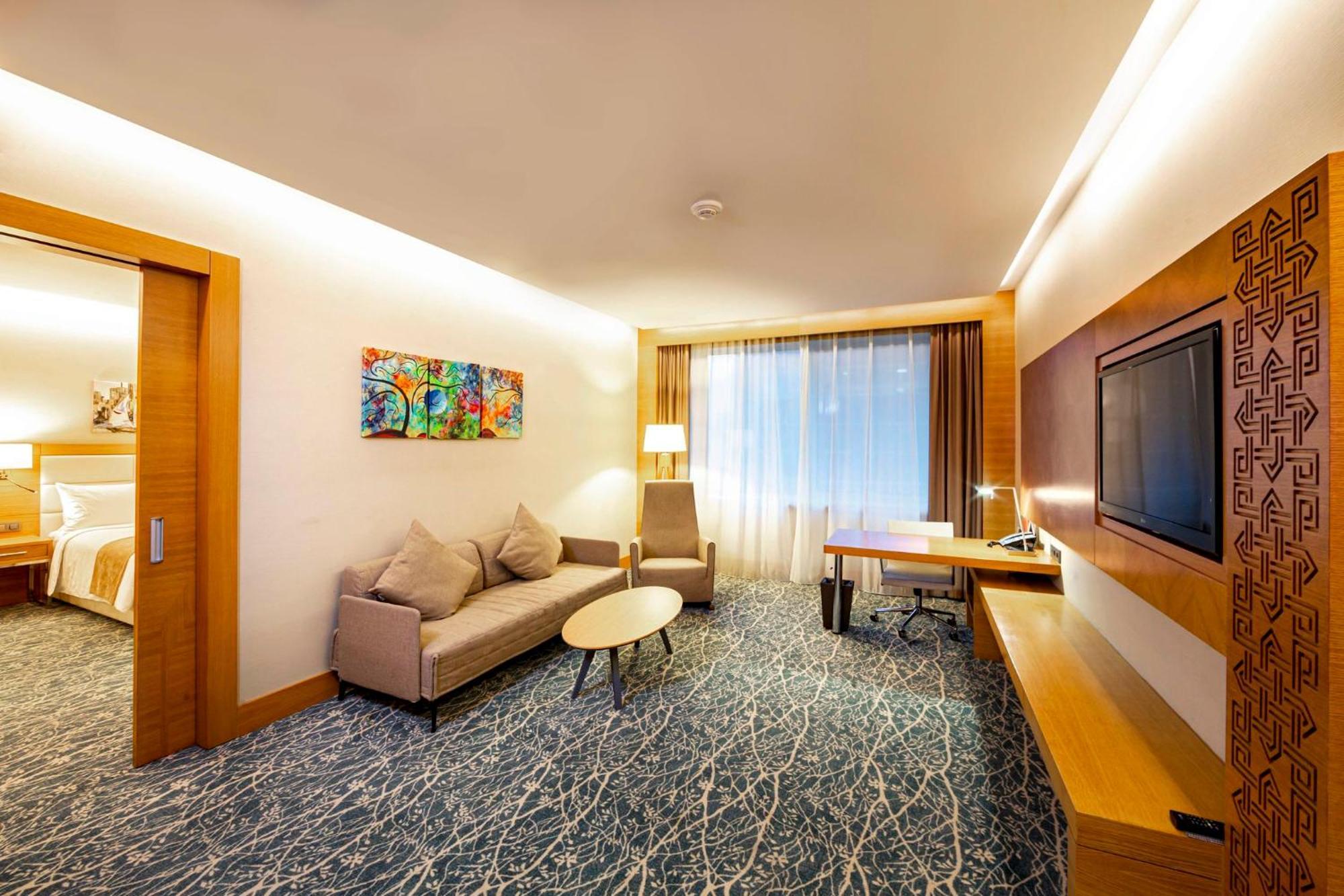 מלון By Ihg באקו